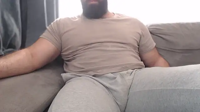 hugemachohandsome live sex cam