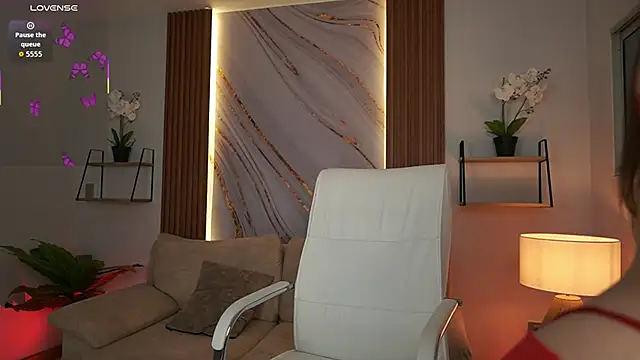 MilaCrave live sex cam