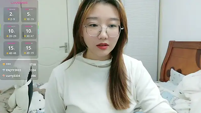 sisi-maiden live sex cam