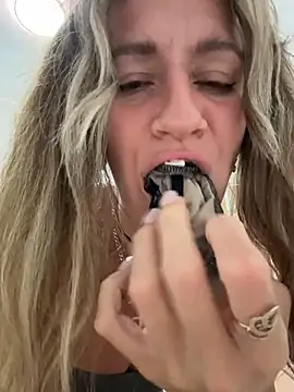 EvvaMur live sex cam