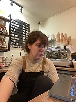 cinnabon_'s cam snapshot