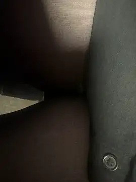 HiddenHoneyLDN's cam snapshot