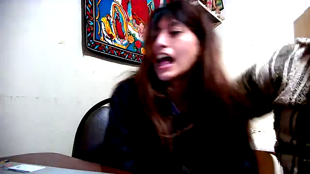 DaylaOficial live sex cam