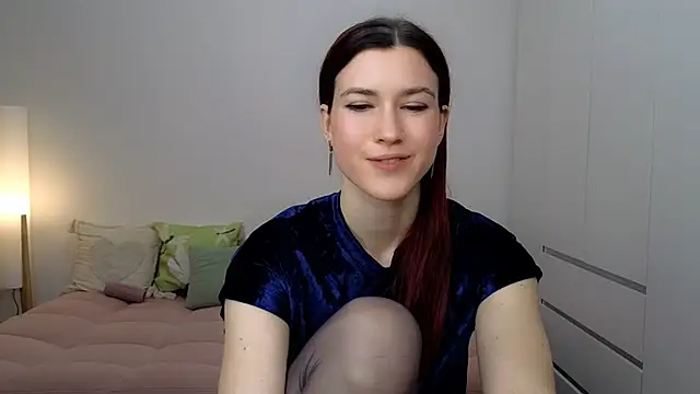 AliciaNewell live sex cam