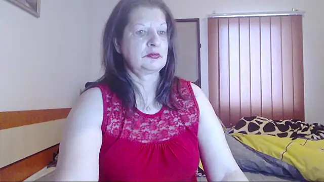 ExtasyMature live sex cam