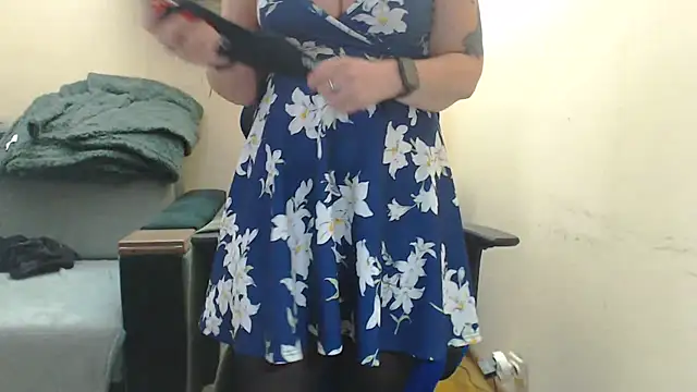 Diablica41 live sex cam