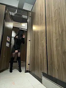 AiBanana's cam snapshot