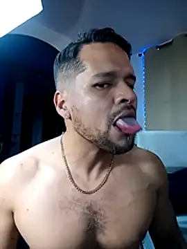 LucasGaeel's cam snapshot