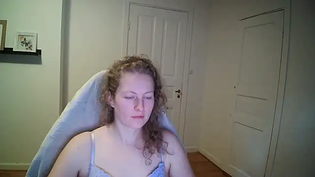 Girlnina-1995 live sex cam