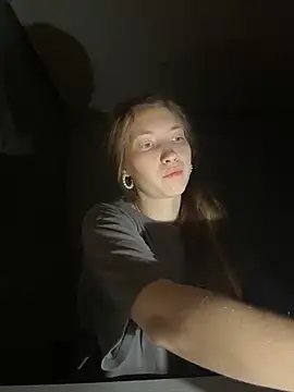 Holy_Poly's cam snapshot