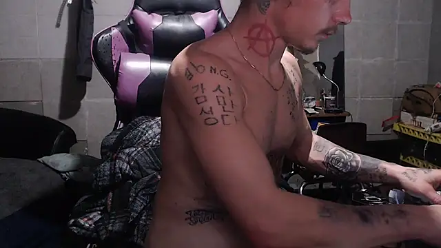 mastertrap live sex cam