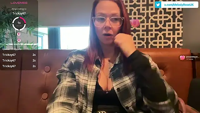MelodyRoseUk live sex cam