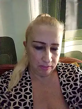 Esenia505 live sex cam