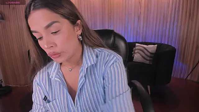 BiancaPierce live sex cam