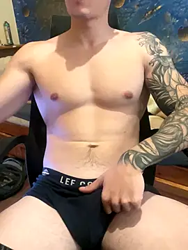 fronkie9384 live sex cam