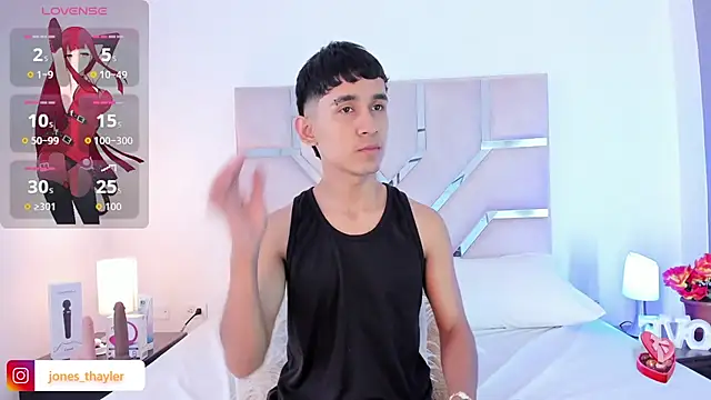 Thayler_jones live sex cam