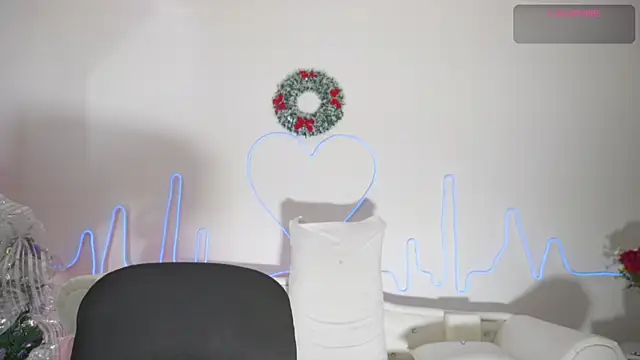 EmmaSanzz_ live sex cam