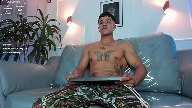 Rob_saenz_ live sex cam