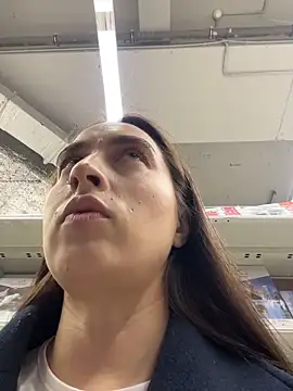 Holly_Play live sex cam