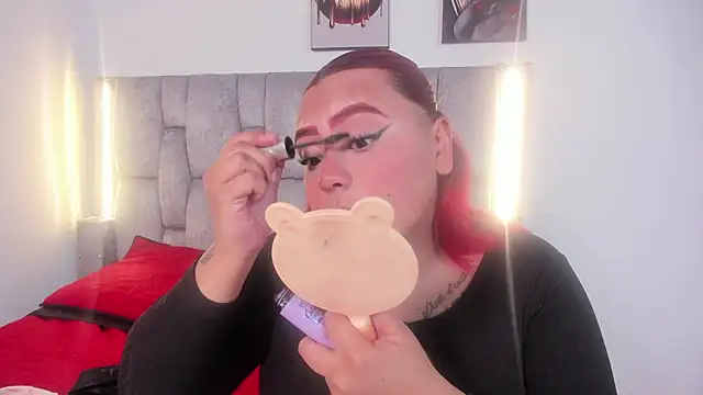 Yara_flamer0's cam snapshot