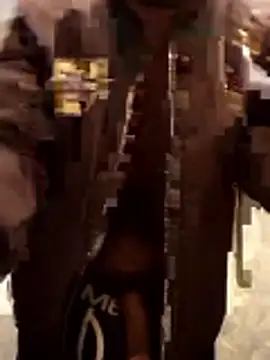 moneybaggtj's cam snapshot