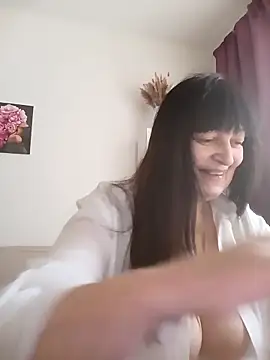 Women-pleasures live sex cam