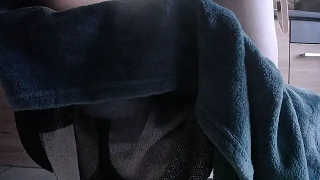 its_my_place's cam snapshot