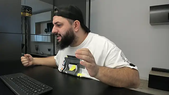 DravenPeak live sex cam