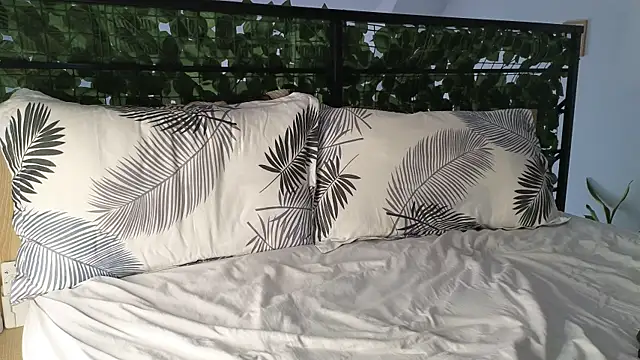 RyanStorm_'s cam snapshot