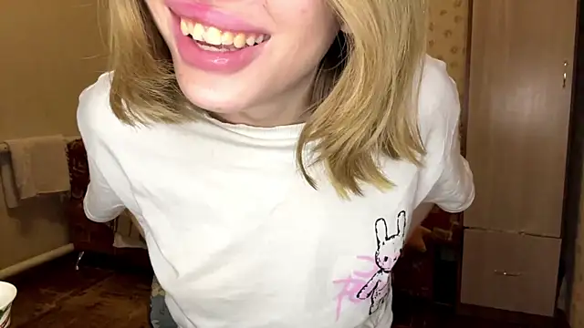 MelaineAytes's cam snapshot