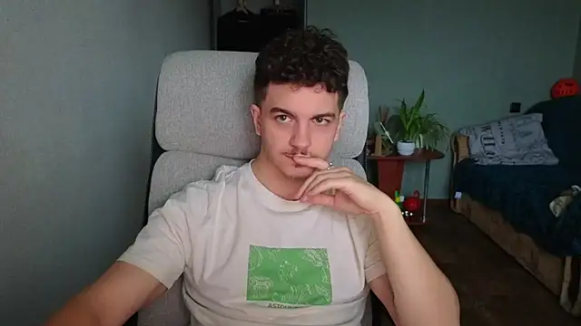 Remy_Miles live sex cam