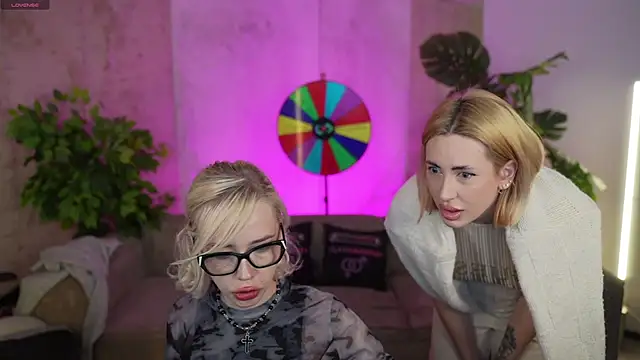 Jessica_start's cam snapshot