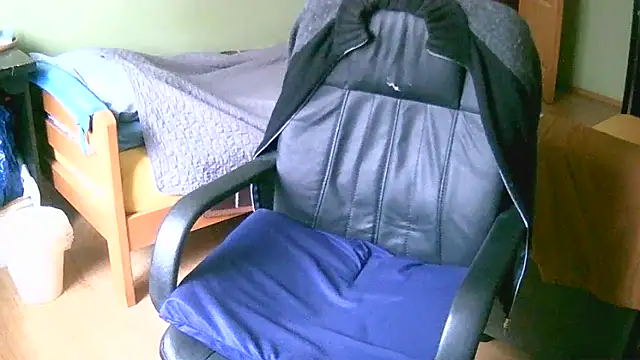 dado-hot12's cam snapshot