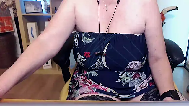 Mone_Live's cam snapshot