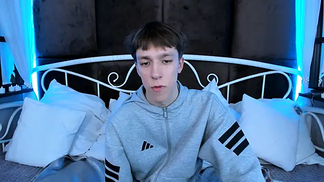 MarkBranston live sex cam