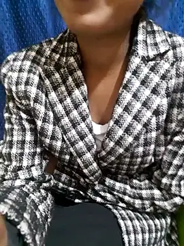 Navya67 live sex cam