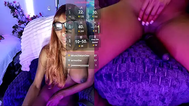 alys_at_college live sex cam
