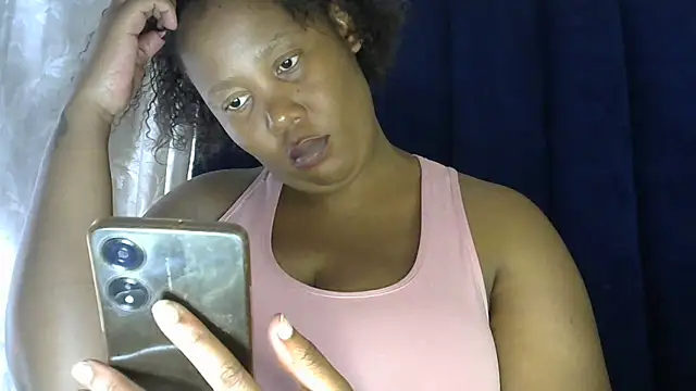 NippleMilkXx live sex cam