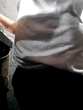 hecwil8 live sex cam