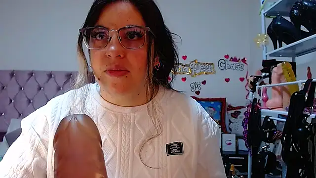 lanaqueen699 live sex cam