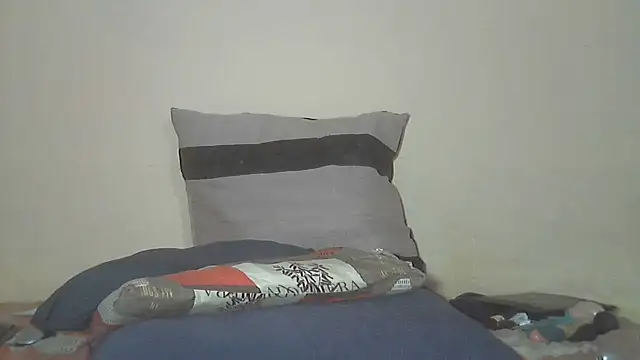 AnnabigpussyXO's cam snapshot