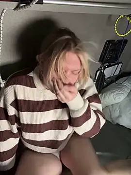 Nallinee live sex cam