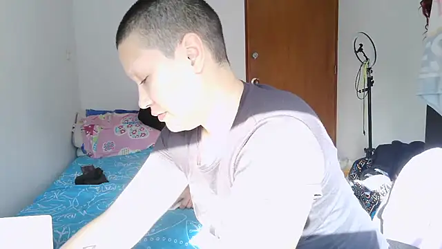 luxandracon23 live sex cam