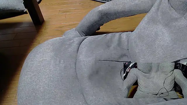 Yasu2000 live sex cam