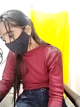 Cute-Naavya's cam snapshot