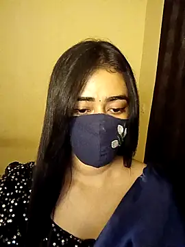 Quinn_SAHIBAA's cam snapshot