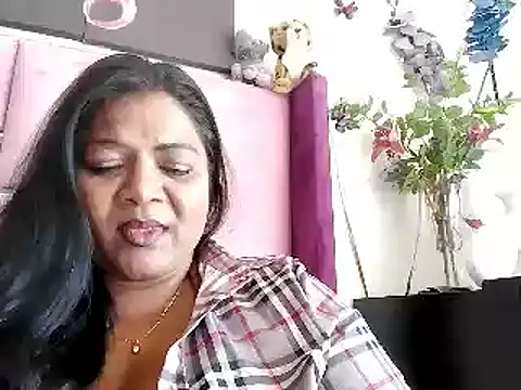 IndianDelia live sex cam