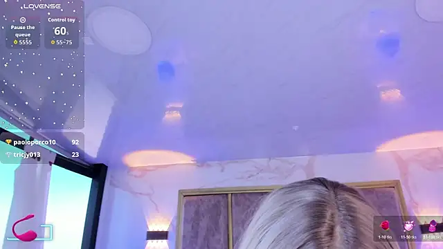 MaxiRogers live sex cam