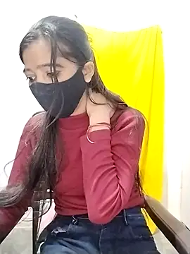 Cute-Naavya live sex cam