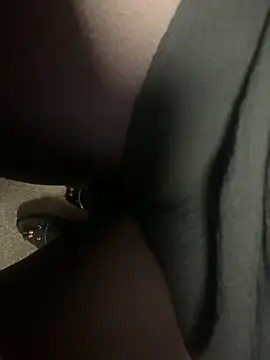 HiddenHoneyLDN's cam snapshot